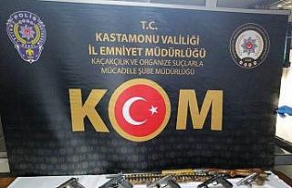 Emniyet Müdürlüğünden ruhsatsız silah operasyonu