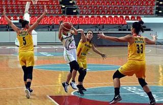 Erciyes Cup: Bellona Kayseri:52 - Nesibe Aydın:74