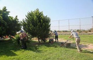 Erdemli Belediyesi Kumkuyu ve Kayacı’da çalışmalarına...