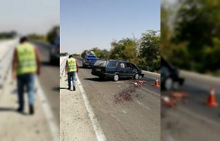 Ereğli’de otomobil bariyerlere çarptı