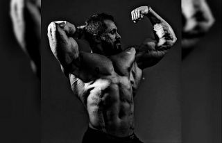 Eski şampiyon gözünü yeniden dünyanın en tepesine...