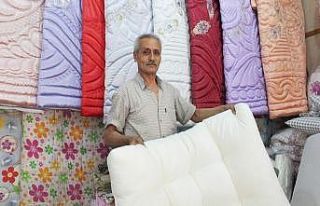 Eskinin yün yorganları ilgi görüyor