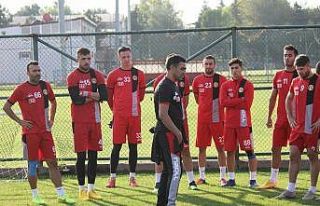 Eskişehirspor’da Mustafa Özer ile yollar ayrıldı