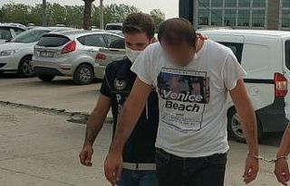 Evinde ele geçen esrarı kek ve pastaya katıp yediğini...