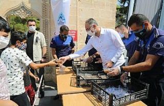 Eyyübiye’de vatandaşlara aşure ikramı