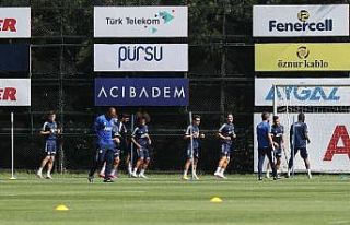 Fenerbahçe sezonun ilk maçına hazır