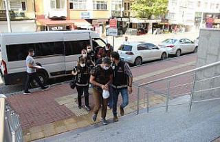 Firari 4 FETÖ şüphelisi Kocaeli’de adliyeye sevk...