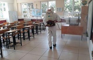 Gebze’de okullar dezenfekte ediliyor