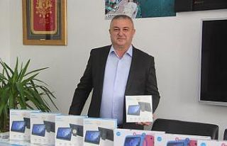 Geyikli’de 200 öğrenciye tablet dağıtıldı