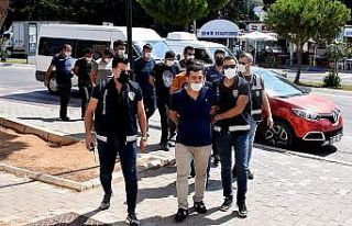 Göçmen kaçakçılığı şüphelisi 7 kişi adliyeye...