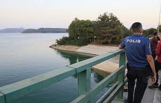 Gölde kadın cesedi bulundu