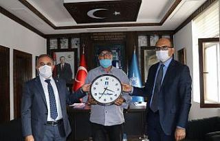 Gördes’te, yaralı bulanan karaca tedavi altına...