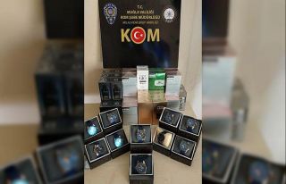 Gümrük Kaçağı Mallarla Yakalandılar