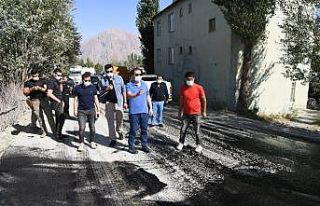 Hakkari’de asfalt çalışması