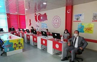 Hakkari’de EBA destek noktası kuruldu