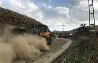 Hakkari’de yol yapım ve asfalt çalışması