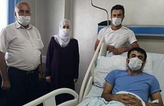 Hastanede kalbi durdu, 2 saatlik kalp masajı sonucu...