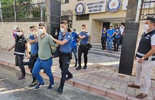 Hatay’da silah kaçakçılığı operasyonunda 2...