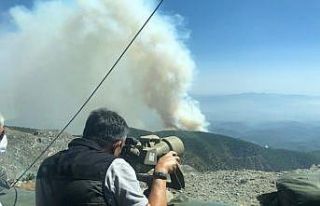 Hatay’daki yangını kontrol altına alma çalışmaları...