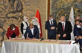 Hayırsever Eruslu ailesinden eğitime katkı