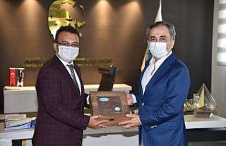 Hayri Baraçlı’dan Manisa Büyükşehir’e ziyaret