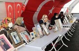 HDP önünde eylem yapan Diyarbakır annelerinin belgeseli...