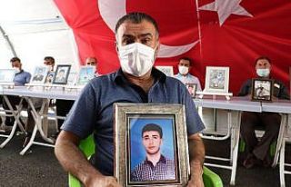 HDP önündeki ailelerin evlat nöbeti 390’ıncı...