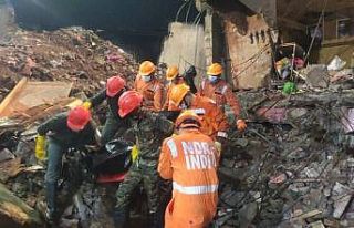 Hindistan’da çöken binada ölü sayısı 41’e...