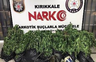 Hint keneviri hasadı yaparken yakalan 2 şüpheli...