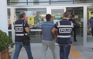 Hırsız kuaföre girdi, ne bulduysa çaldı ama yakalanmaktan...