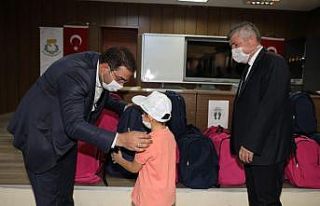 İhtiyaç sahibi öğrencilere kırtasiye desteği