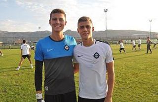 İki kardeş Altay için omuz omuza mücadele veriyor