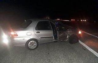 İki otomobil çarpıştı: 1 yaralı