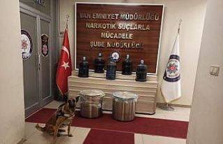 İkiye bölünmüş yakıt deposunda 310 kilo 880...