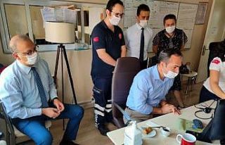 İl Sağlık Müdürü Açıkgöz, 112 Komuta Merkezi’ni...