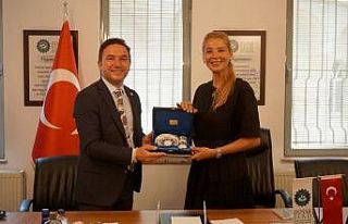İş dünyası artan maliyetlerle ilgili hükümetten...