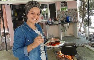 İşinden ayrılan öğretmen, yaptığı patlıcan...