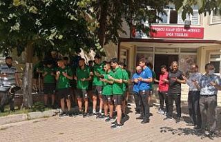 Isparta 32 Spor sezon öncesi kurban kesip dua etti