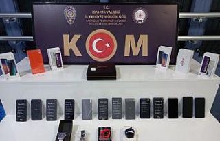 Isparta’da kaçak cep telefonu ve elektronik eşya...