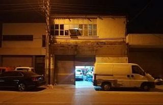 İzmir’de alacak verecek meselesi yüzünden silahla...