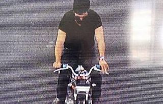 İzmir’de motosiklet hırsızları suçüstü yakalandı