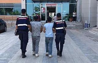 İzmir’de şüphe üzerine durdurulan şahısların...