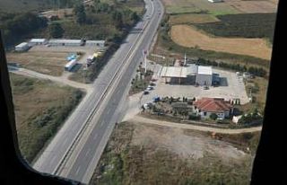 Jandarma ekipleri trafiği havadan ve karadan denetledi