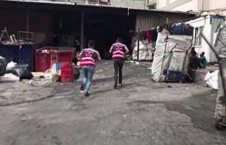Jandarmadan eş zamanlı sahte içki operasyonu