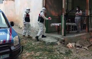 Jandarmadan karantinadaki genç kıza doğum günü...