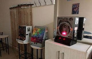 Kaçak oyun oynarken yakalandılar, 32 bin 640 TL...