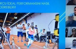 Kağıtsporlu antrenörler online eğitimde buluştu
