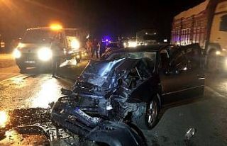 Kamyon otomobille çarpıştı: 1 yaralı