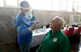 Karaköprü Belediyespor futbolcularına korona virüs...