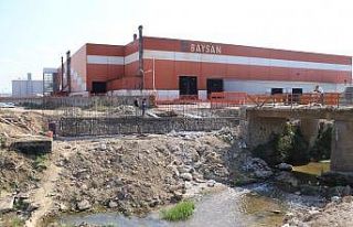 Kartepe’de inşa edilen modern köprü şekillenmeye...